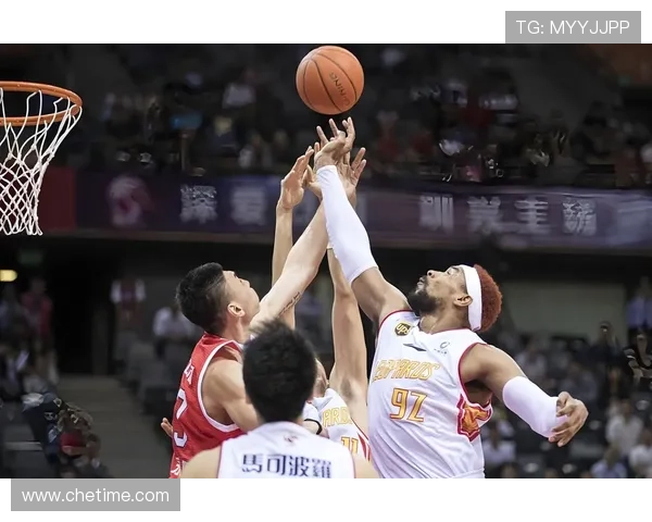 萨林杰关键三分广东险胜止连败 萨林杰关键三分广东险胜止连败